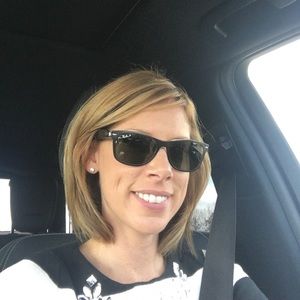 Meet your Posher, Shana